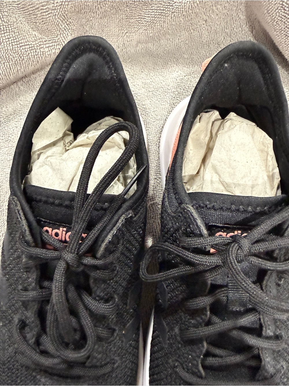 Adidas Woman’s White Low-Top Sneakers - Picture 6 of 7
